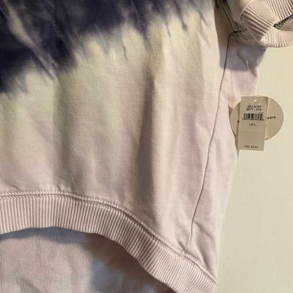 AEO Dog Hoodie - Picture 3 of 13